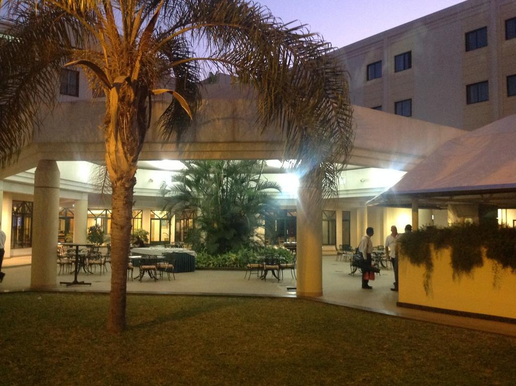 Hotel Vip Grand Maputo Exterior foto